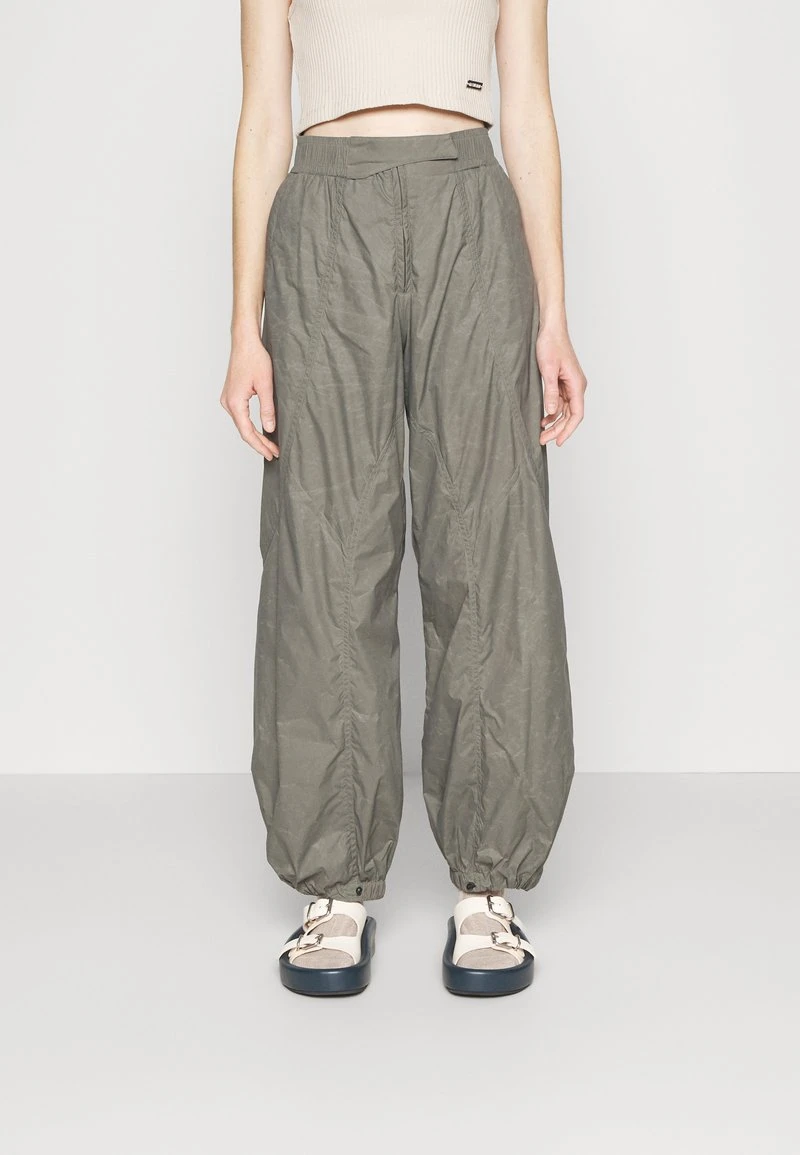 Holzweiler MANDEL TROUSERS - Stoffhose - Army – Bild 3