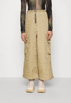 The Ragged Priest STORM PARACHUTE TROUSERS - Cargohose - Beige