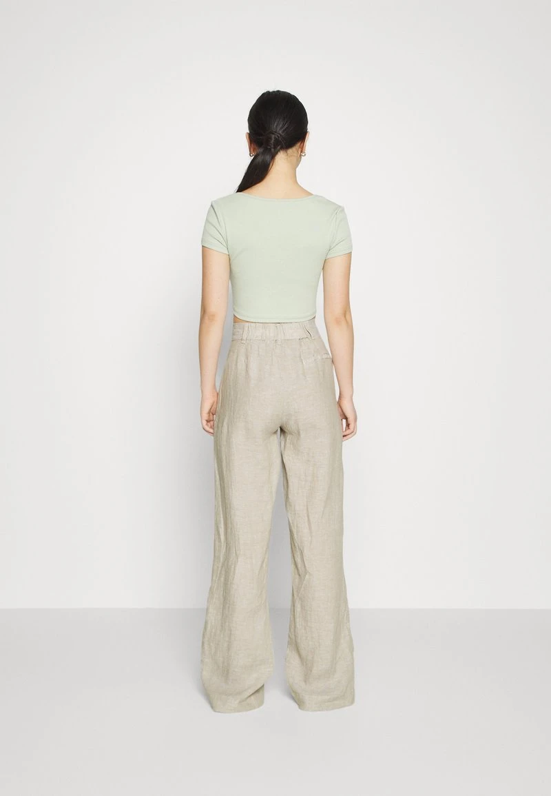 DENISE TROUSERS - Stoffhose - Beige – Bild 3