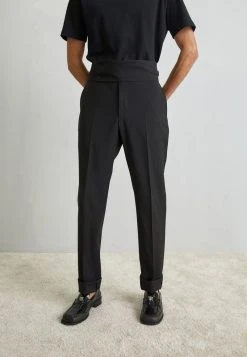 TAILORED BUCKLED TROUSERS - Chino - Black