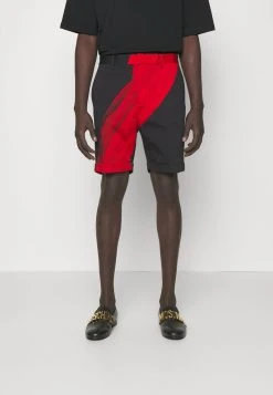 MOSCHINO TROUSERS - Shorts - Red -FJÄLLRÄVEN SHOP ffd67bea1a3c47bca797b6fede95d6e3